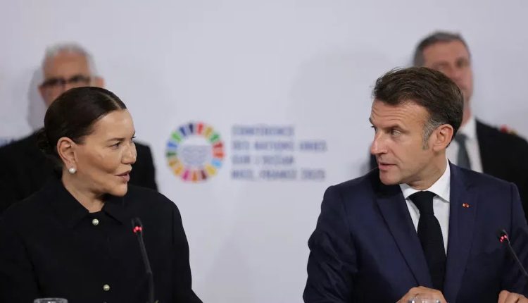 صاحبة السمو الملكي الأميرة للا حسناء وإيمانويل ماكرون يترأسان قمة "إفريقيا من أجل المحيط" | خاص