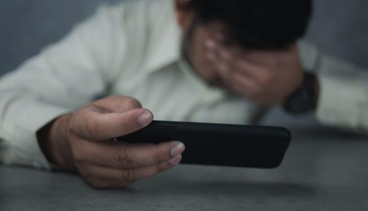 الابتزاز الإلكتروني